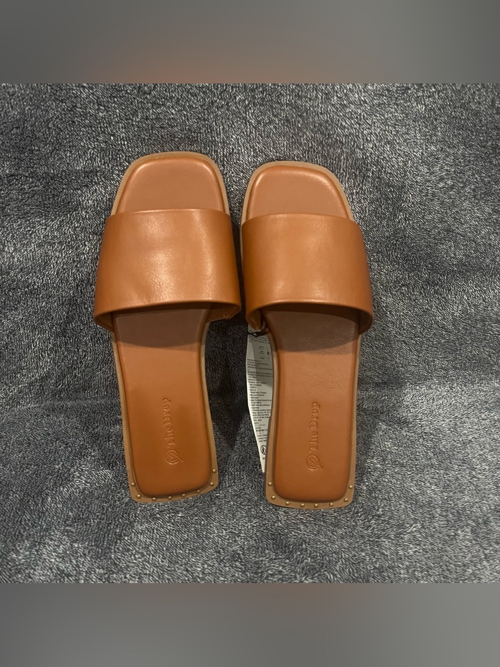 The Drop Women's Oslo One Band Sandals mocha size 9